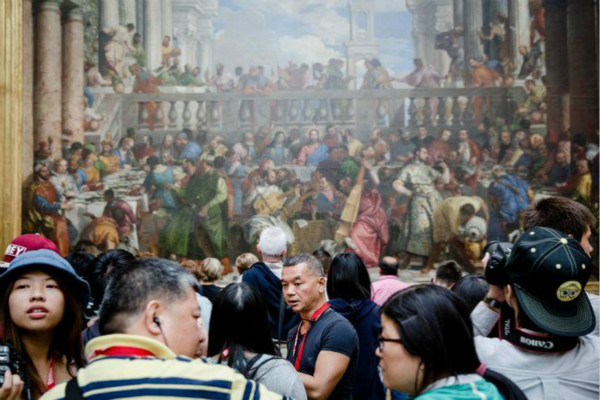 Are Chinese Tourists a Boon or a Bane?