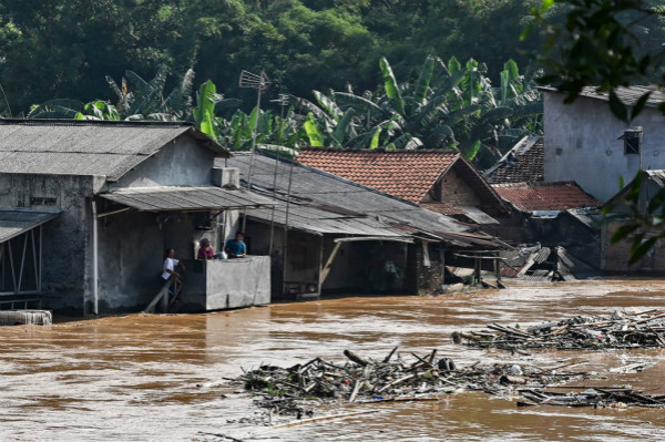 Sinking Cities in Asia: Science-Based Adaptations Are Needed